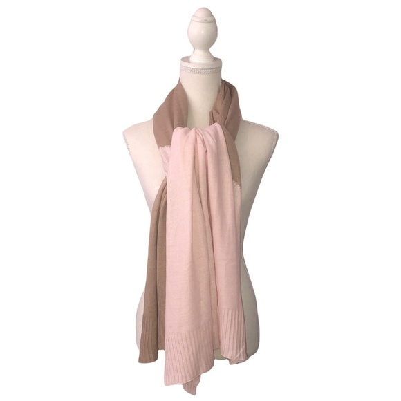 A NEW DAY Blanket Scarf Women's O/S Pink Tan Oversized Scarves Color Block - Picture 1 of 9